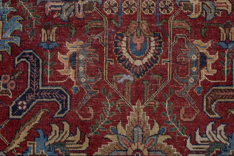 Carpet, oriental, approx. 330 x 214 cm.