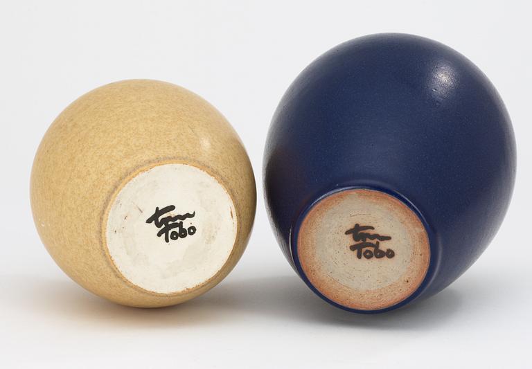 ERIK & INGRID TRILLER, vaser, 2 st, Tobo.