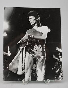 DAVID BOWIE MEMORABILIA, 8 delar, 1970-tal.