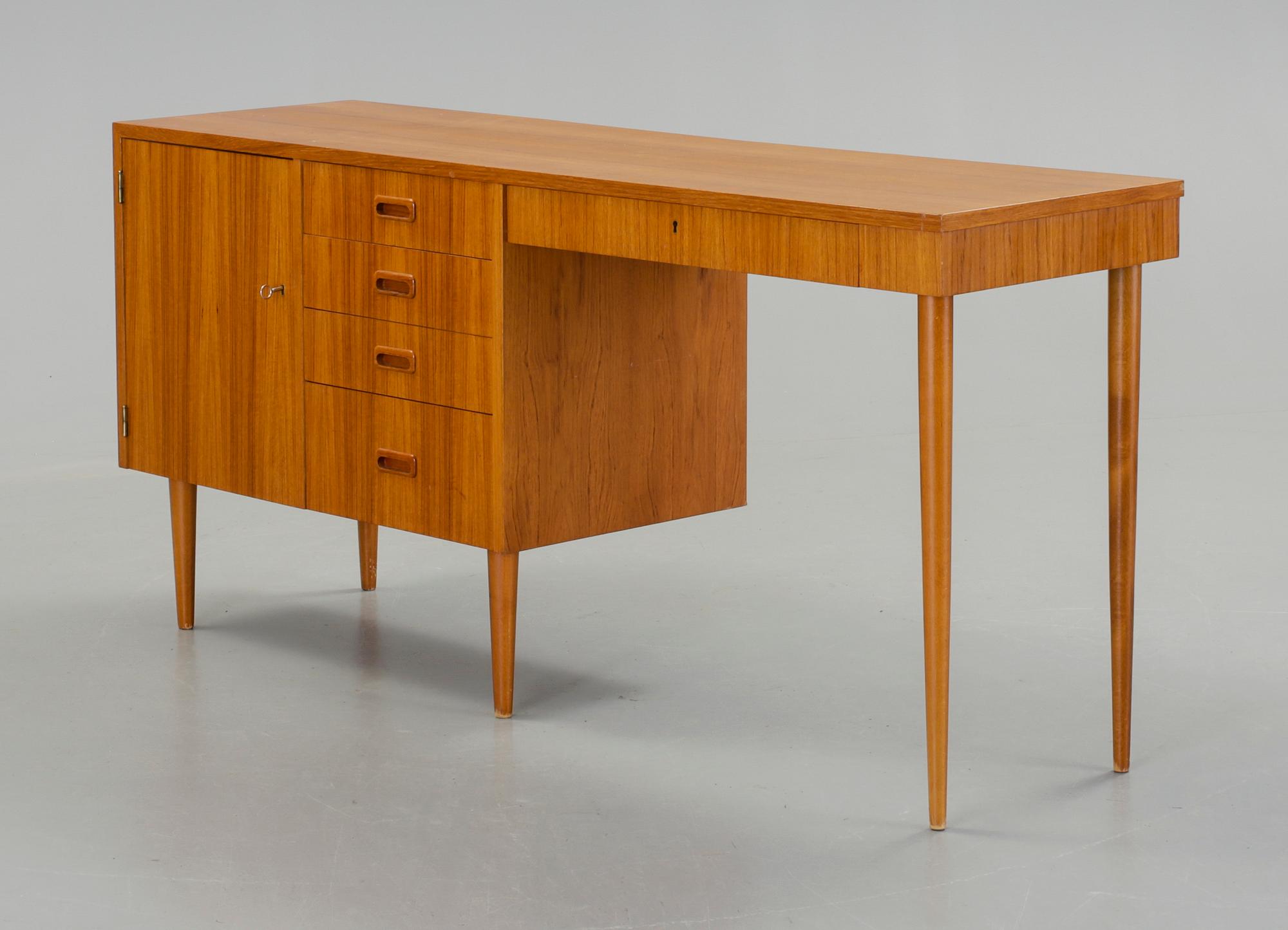 SKRIVBORD, 1950-/60-tal.
