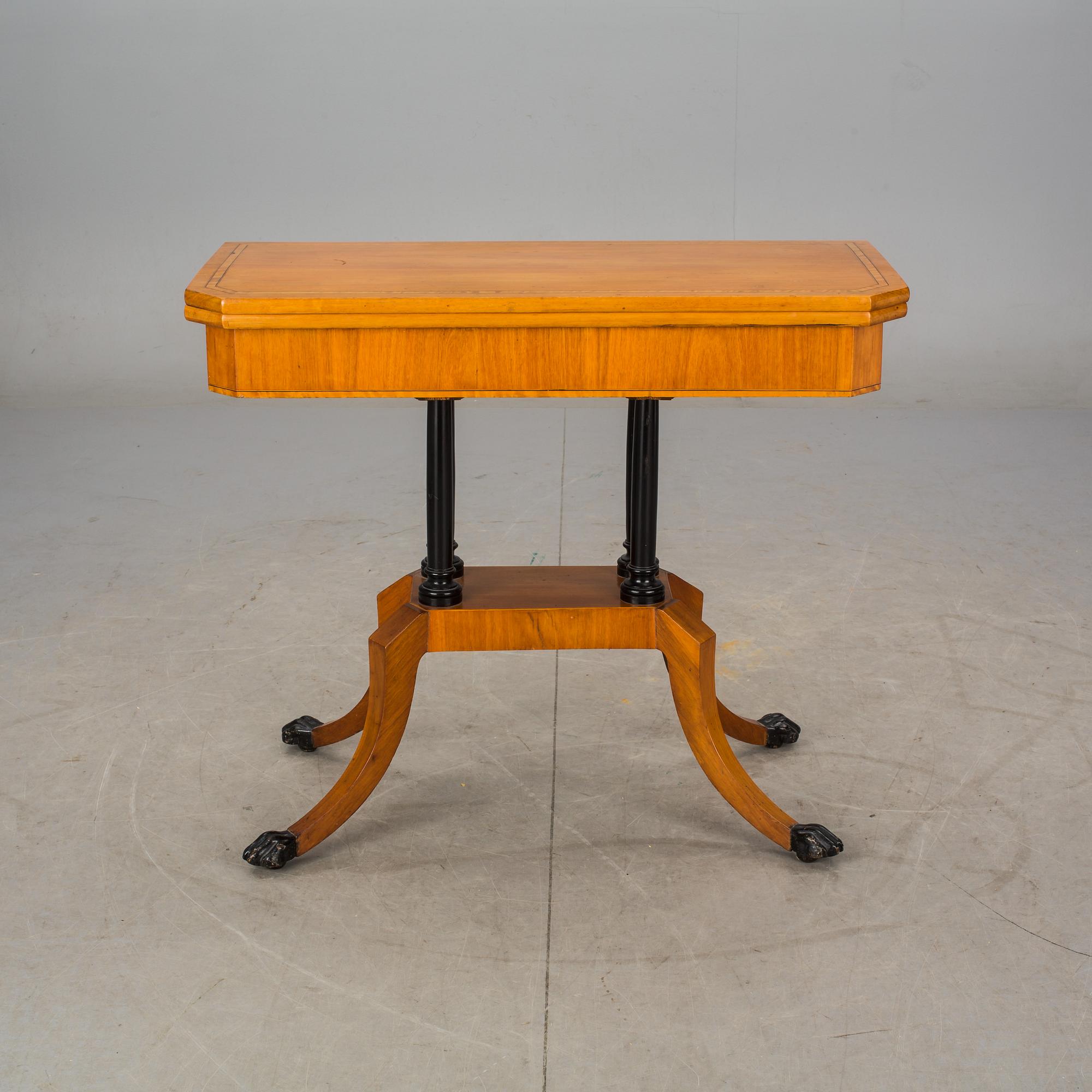 SPELBORD, Karl Johan. 1800-talets första hälft.