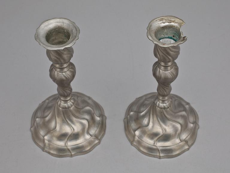 A pair of Rococo pewter candlesticks by Gudmund Östling (1762-1790).