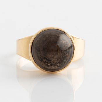 Ring, 18K guld med rökkvarts.