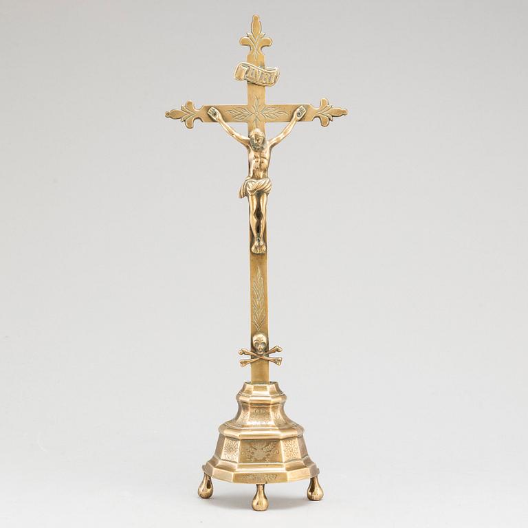 A 17th/18th century bronze crucifix.