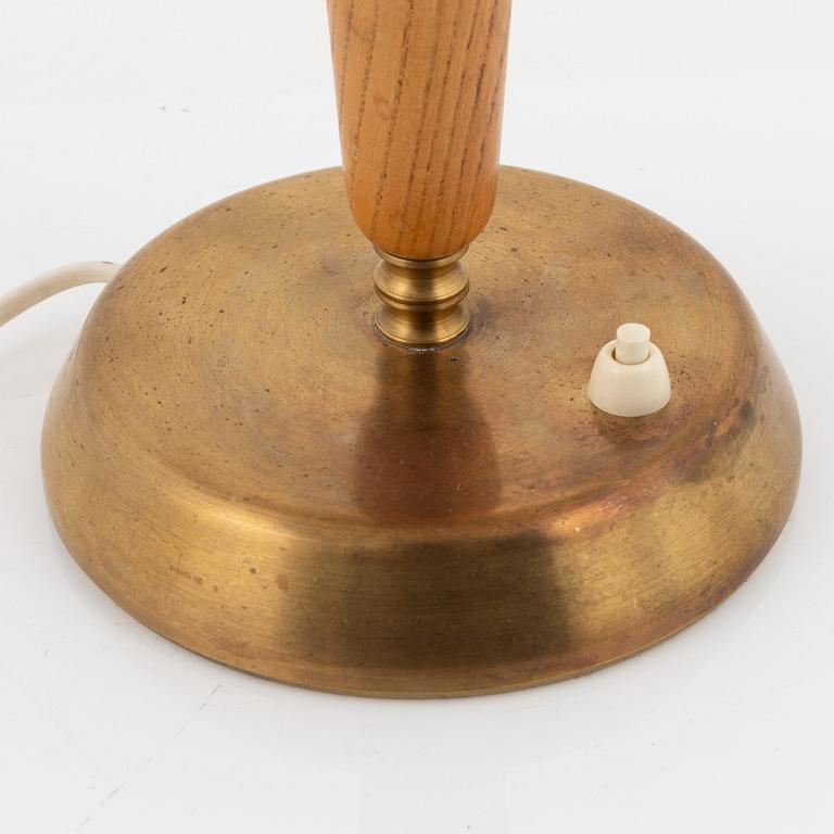 A Swedish mid 20th century table light, Asea. model EA1288.