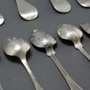 24 pieces of silver cutlery, mostly Sweden, 19th and first half of the 20th century.