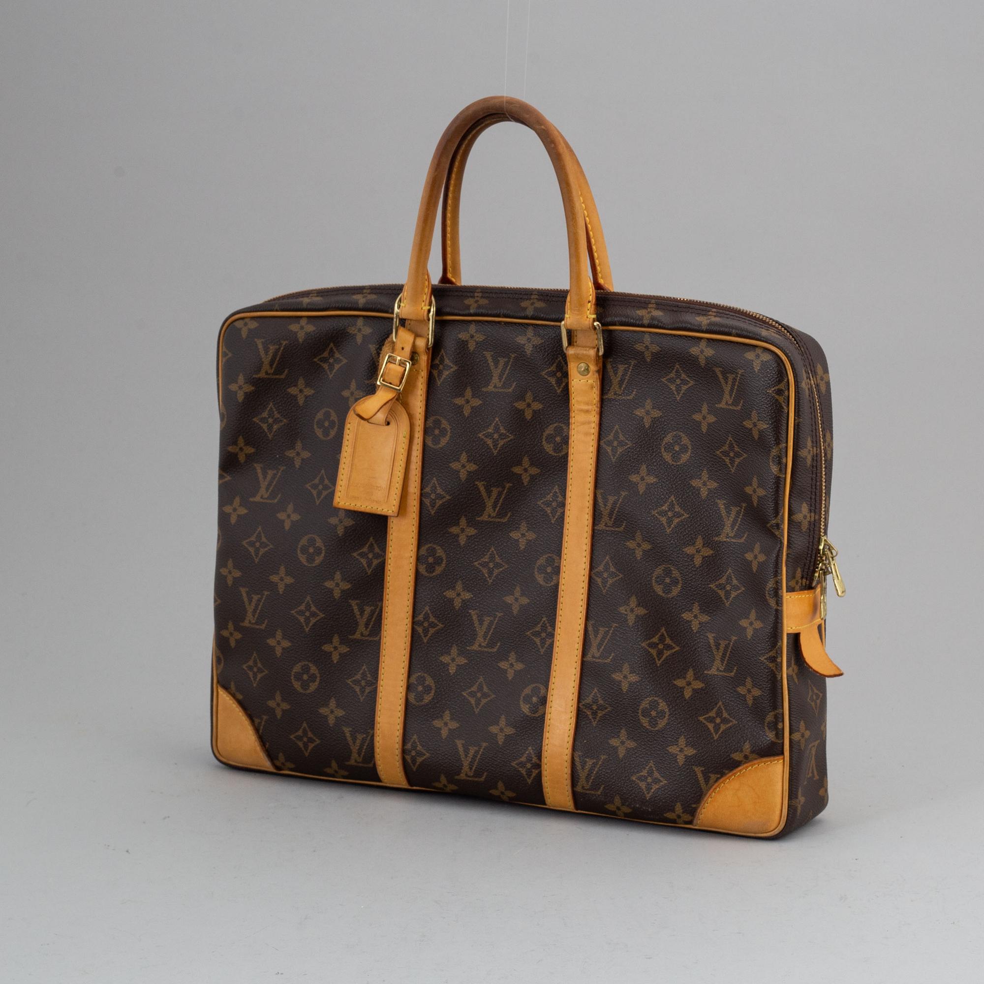 LOUIS VUITTON, 'Porte Documents Voyage'.