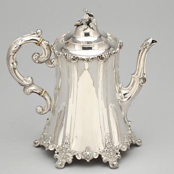 KAFFEKANNA, silver, nyrokoko, Christian Hammer, Stockholm 1856. Vikt ca 1162 gram.