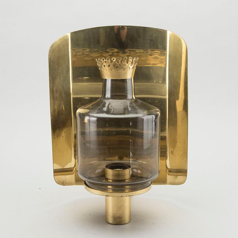 HANS-AGNE JAKOBSSON, a brass wall light 1960-70's.
