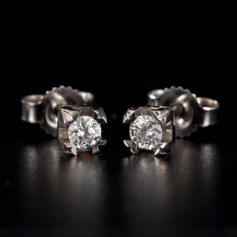 ÖRHÄNGEN, vitguld 14K, diamanter tot. 0,20 ct. Vikt 1,13 g.