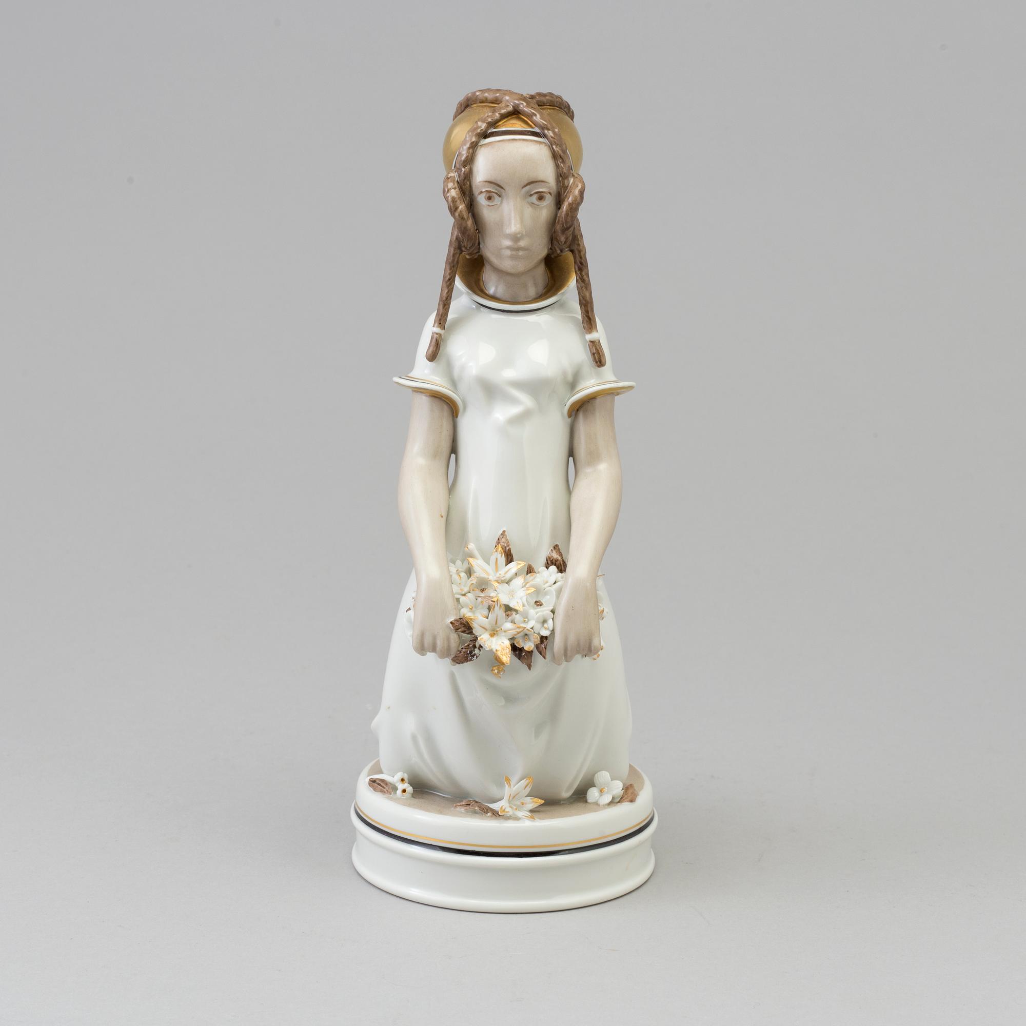 An Arno Malinowski porcelain figurine, for Royal Copenhagen, Denmark, 1940s.