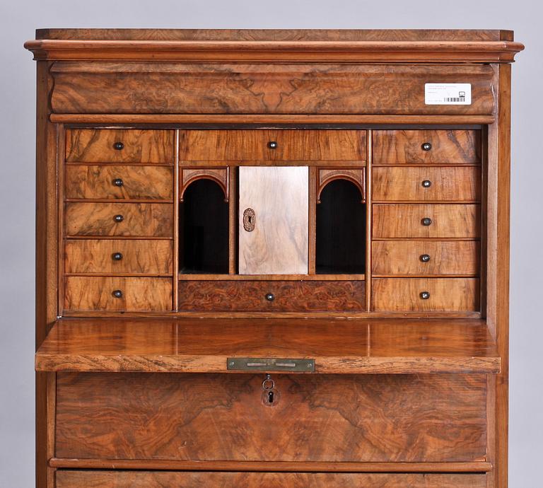 CHIFFONJE, senempiretyp, 1800-talets andra hälft.