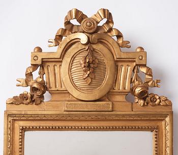 Spegel, av Johan Åkerblad 1780 (mästare i Stockholm 1758-99), signerad, Gustaviansk.