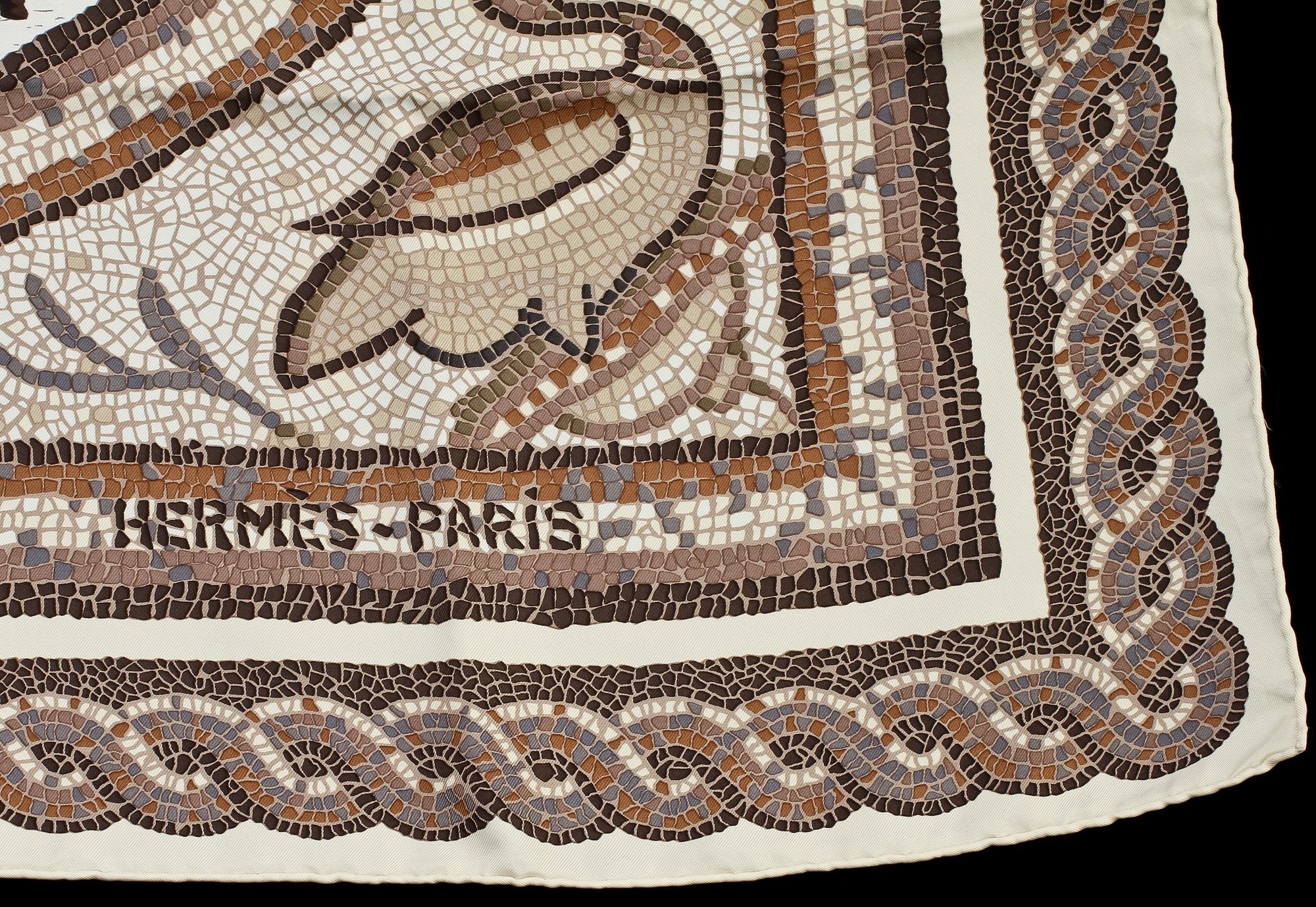 SCARF, siden, "Sous le Cedre", design Dimitri Rybaltchenko, Hermès, Paris.