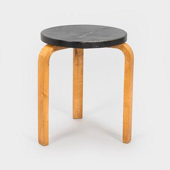 Alvar Aalto, pall, modell 60, för O.Y. Huonekalu- ja Rakennustyötehdas A.B. 1930-tal.