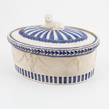 A Swedish Rörstrand cream ware tureen with cover, circa 1800.