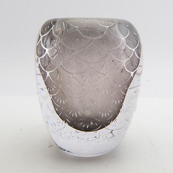 Micke Johansson, vase, air technique, Örsjö, 2009.