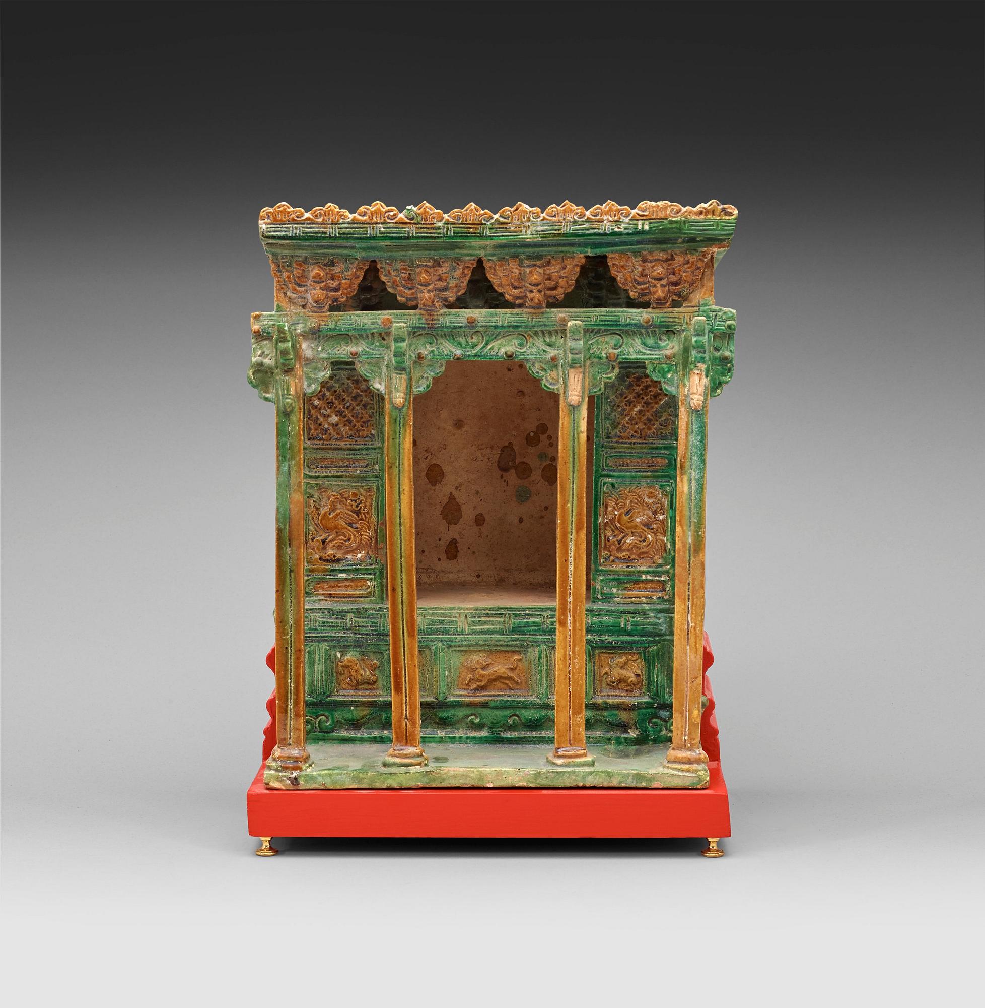 A potted green and yellow glazed model of a tempel/altar, Qing Dynasty, presumably 17th Century.