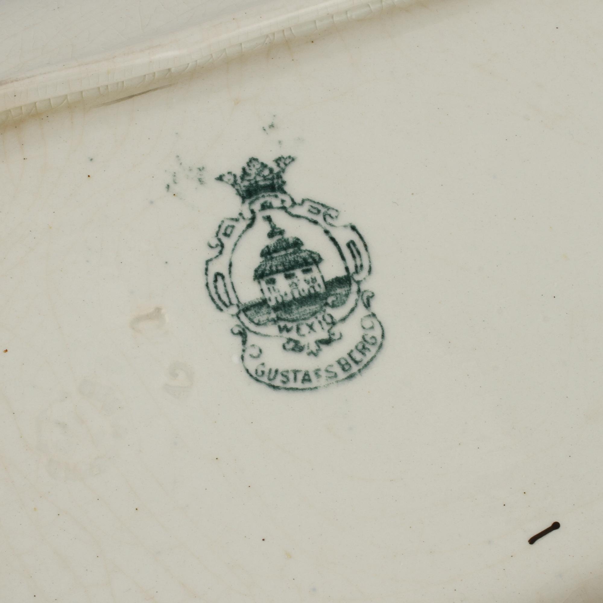 SERVISDELAR, 58 delar, flintgods, "Wexiö", Gustafsberg, 1900-talets början.