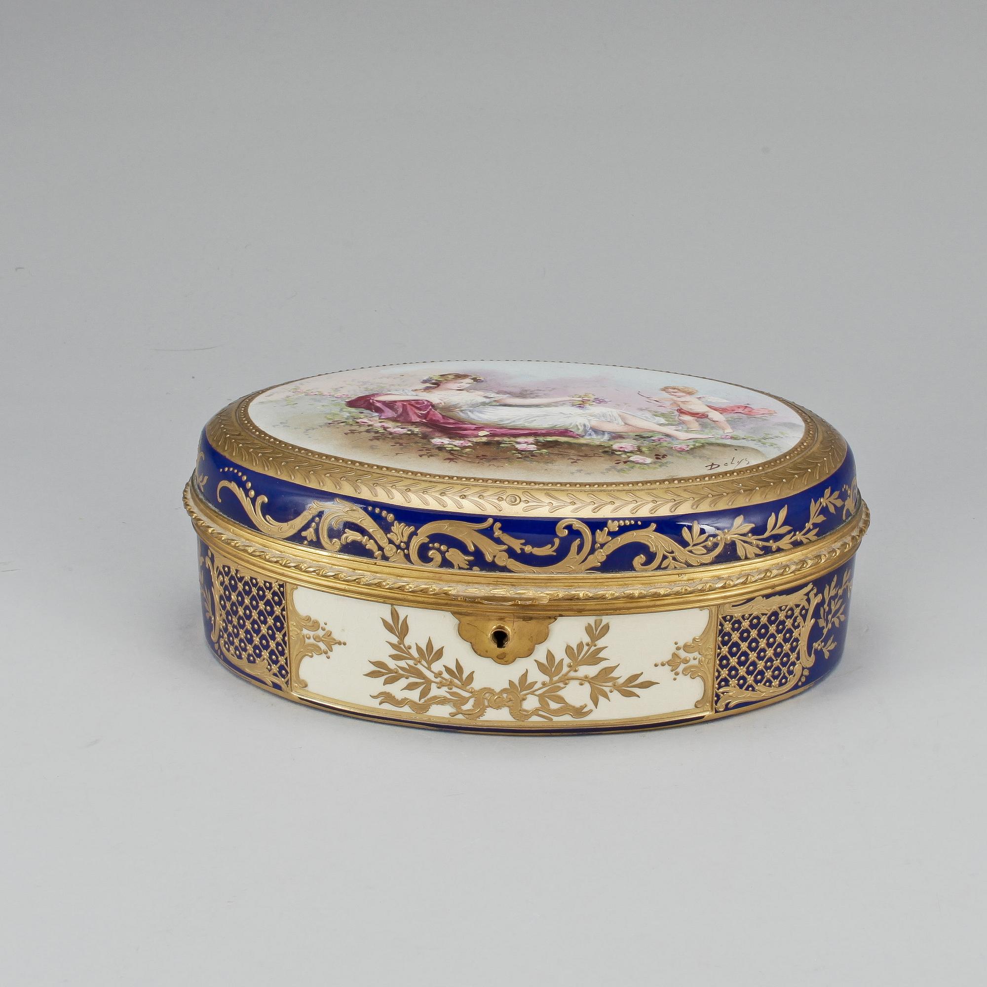 SKRIN, porslin, troligen Sevres, 1800-talets slut.