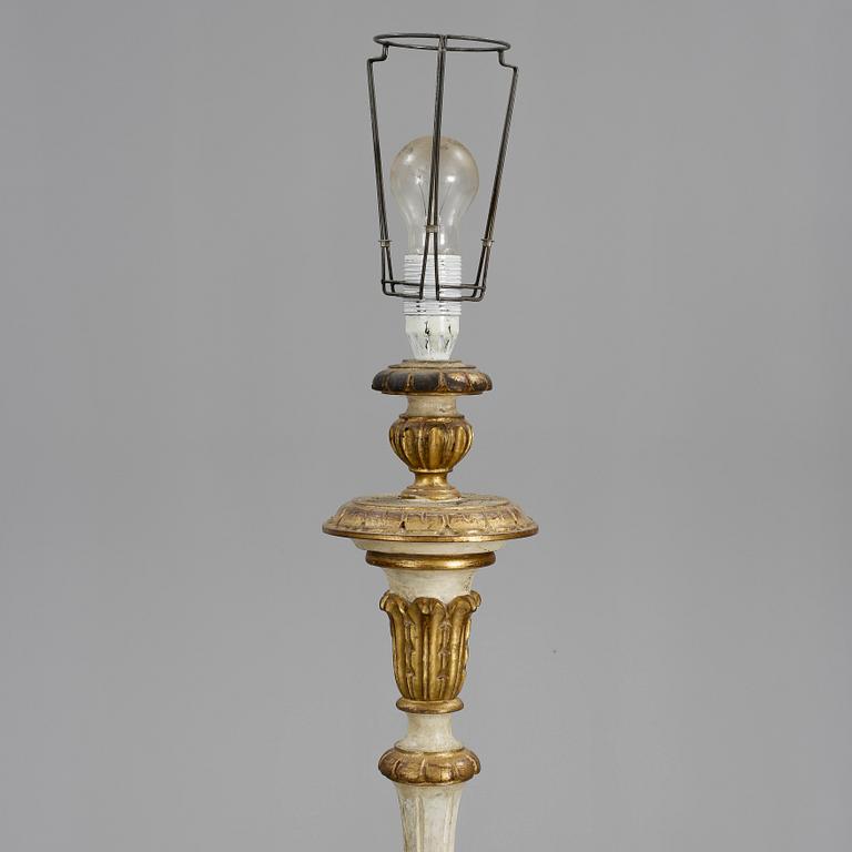 GOLVLAMPA, sengustaviansk stil, 1900-tal.