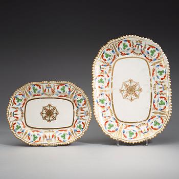 A part dinner service, Presumably Russia, 19th Century. (19 pieces).