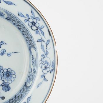 A group of five dessert dishes, Chinese porcelain, Qing dynasty, Qianlong (1736-95).