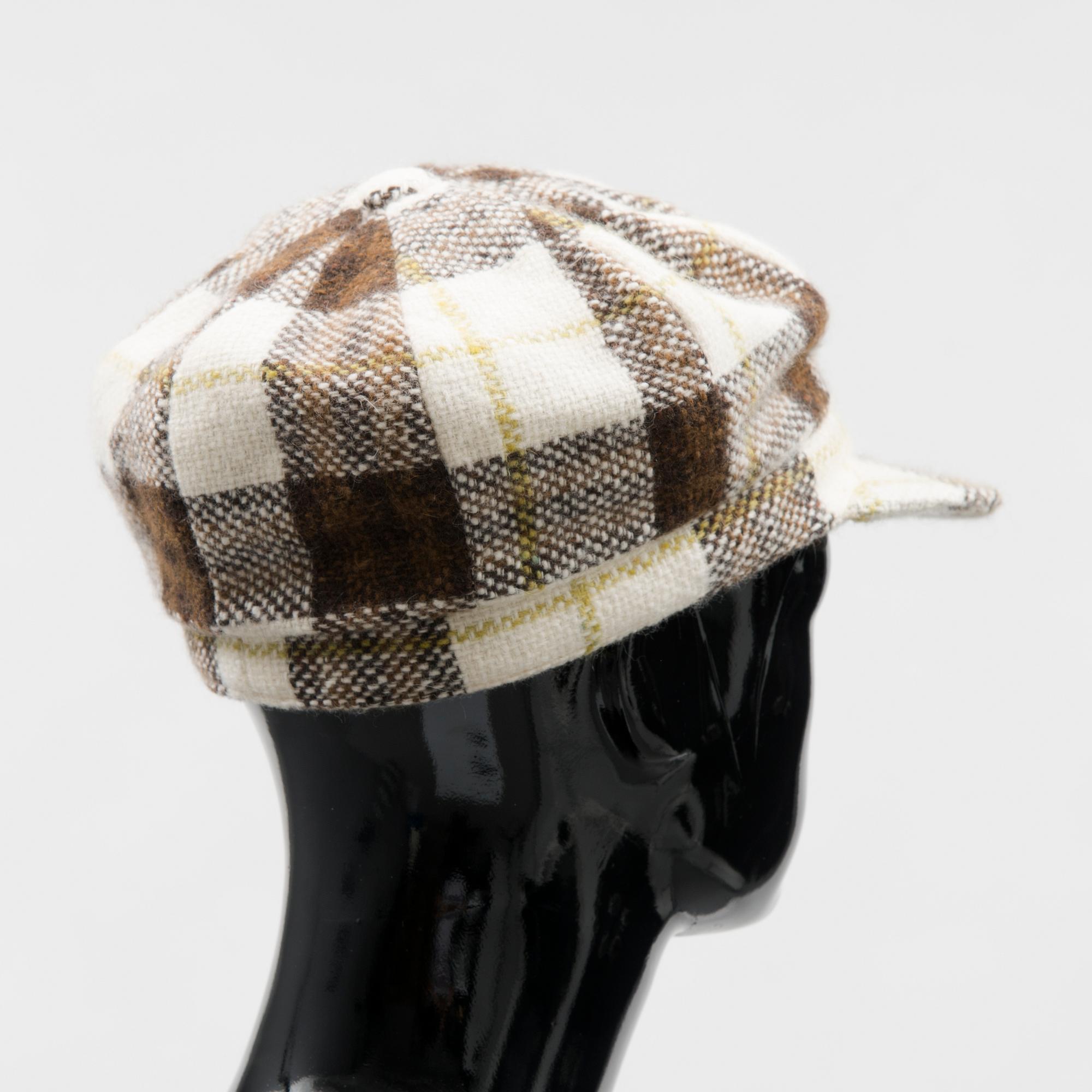 BURBERRY, KEPS, 2 st, storlek M.