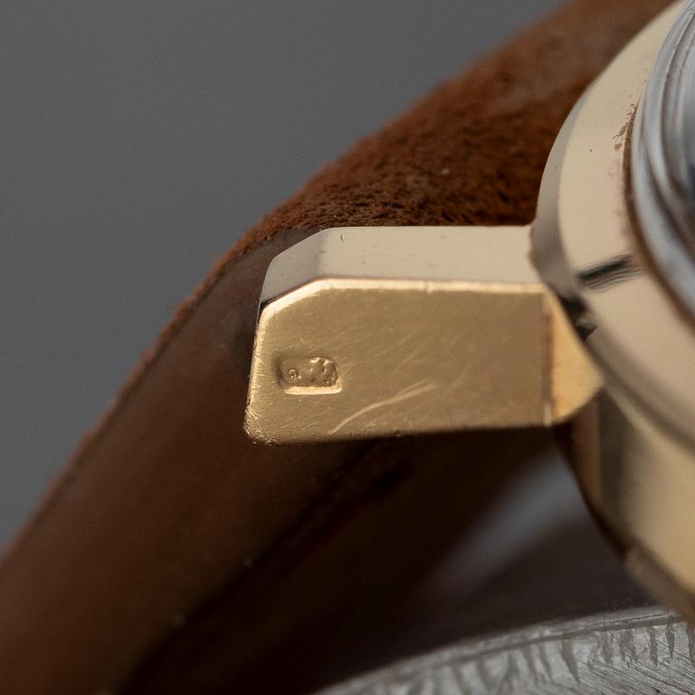 Universal Genève, Polerouter, "Salmon Dial", ca 1960.