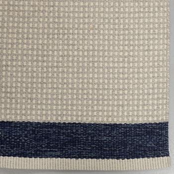 A carpet, "Arkad", Gunilla Lagerhem Ullberg, machine made, Kasthall, ca 242 x 155 cm.