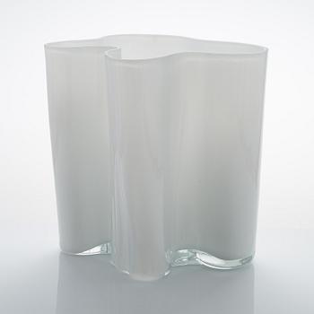 Alvar Aalto, vas, modell 3031, signerad Alvar Aalto 3031.