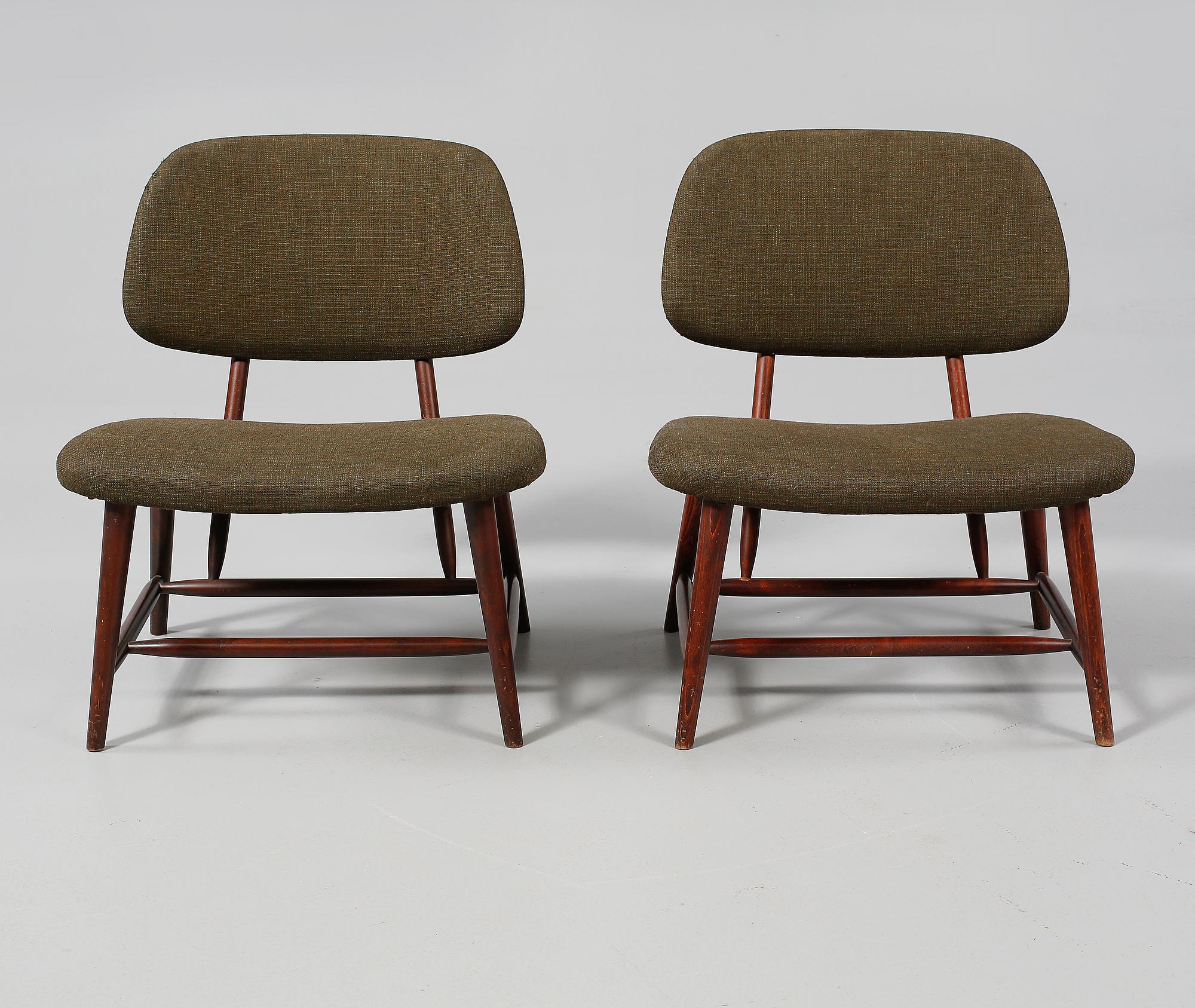 STOLAR, ett par, "TeVe", Alf Svensson, Ljungs Industrier, modellen formgiven 1953.