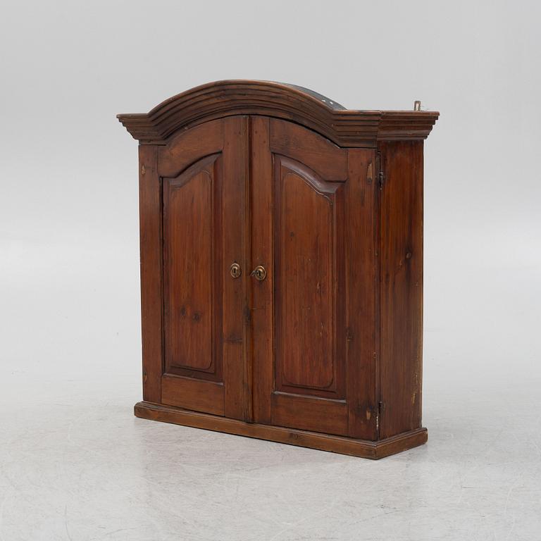 Väggskåp/överskåp, 1700/1800-tal.