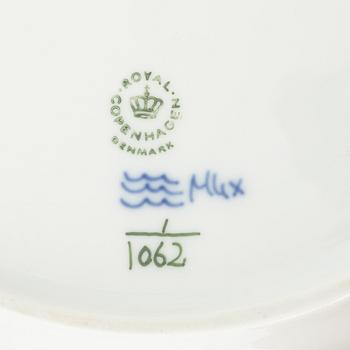 Royal Copenhagen, four pieces of 'Musselmalet Full Lace' porcelain, Denmark, 1968-78.