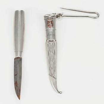 SLIDKNIV, 813 silver, emalj, stål. Suomen Kultaseppä Oy. Början på 1900-tal.
