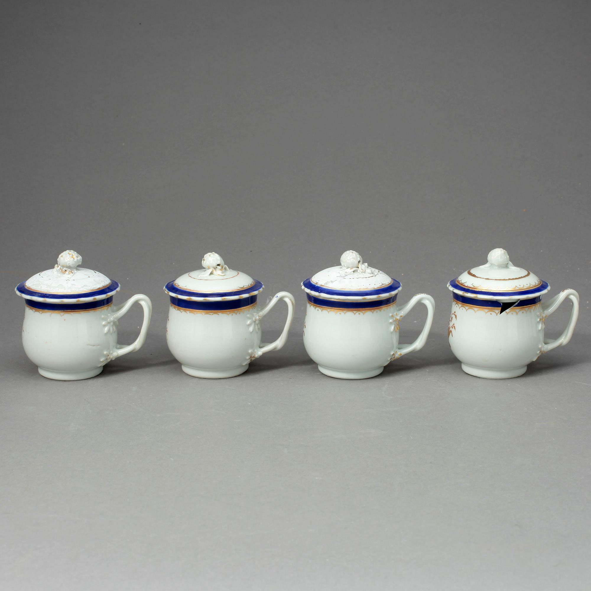 CREMEKOPPAR, 4 st, Kompaniporslin, 17/1800-tal.