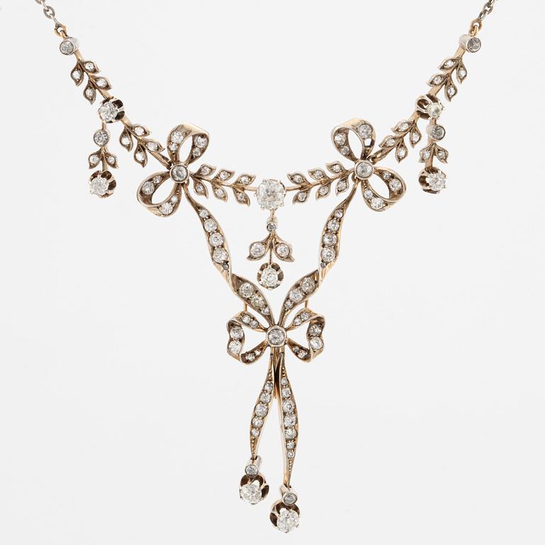 A necklace 14K gold and silver with old-cut diamonds.