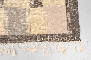 Brita Grahn, a carpet, flat weave, ca 311 x 214 cm, signed Brita Grahn.