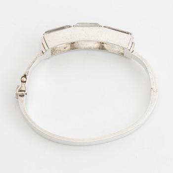 Wiwen Nilsson, armring sterlingsilver med trappslipad bergkristall, Lund 1945.