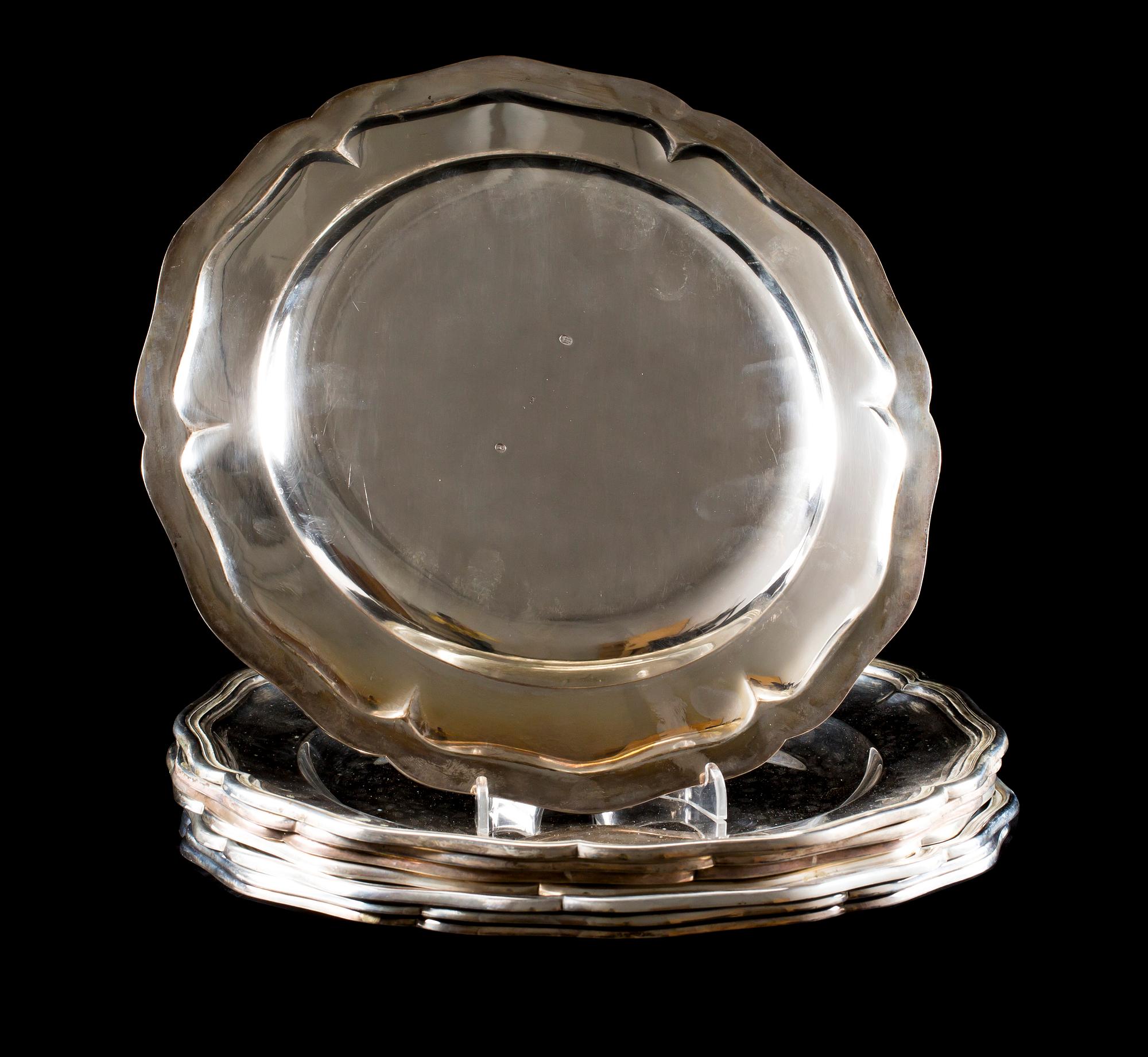 TALLRIKAR, silver, 8 st. Christian F. Heise, (1904-1932) Köpenhamn, Danmark. 4700 g.