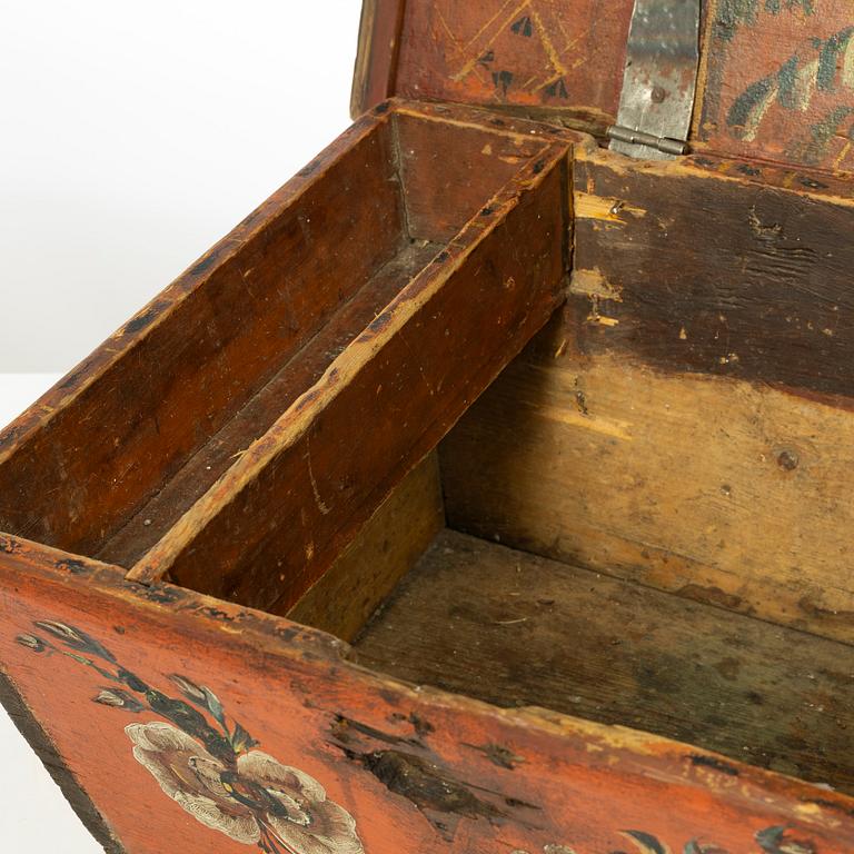 Box, folk art, Jämtland, 18th/19th century.