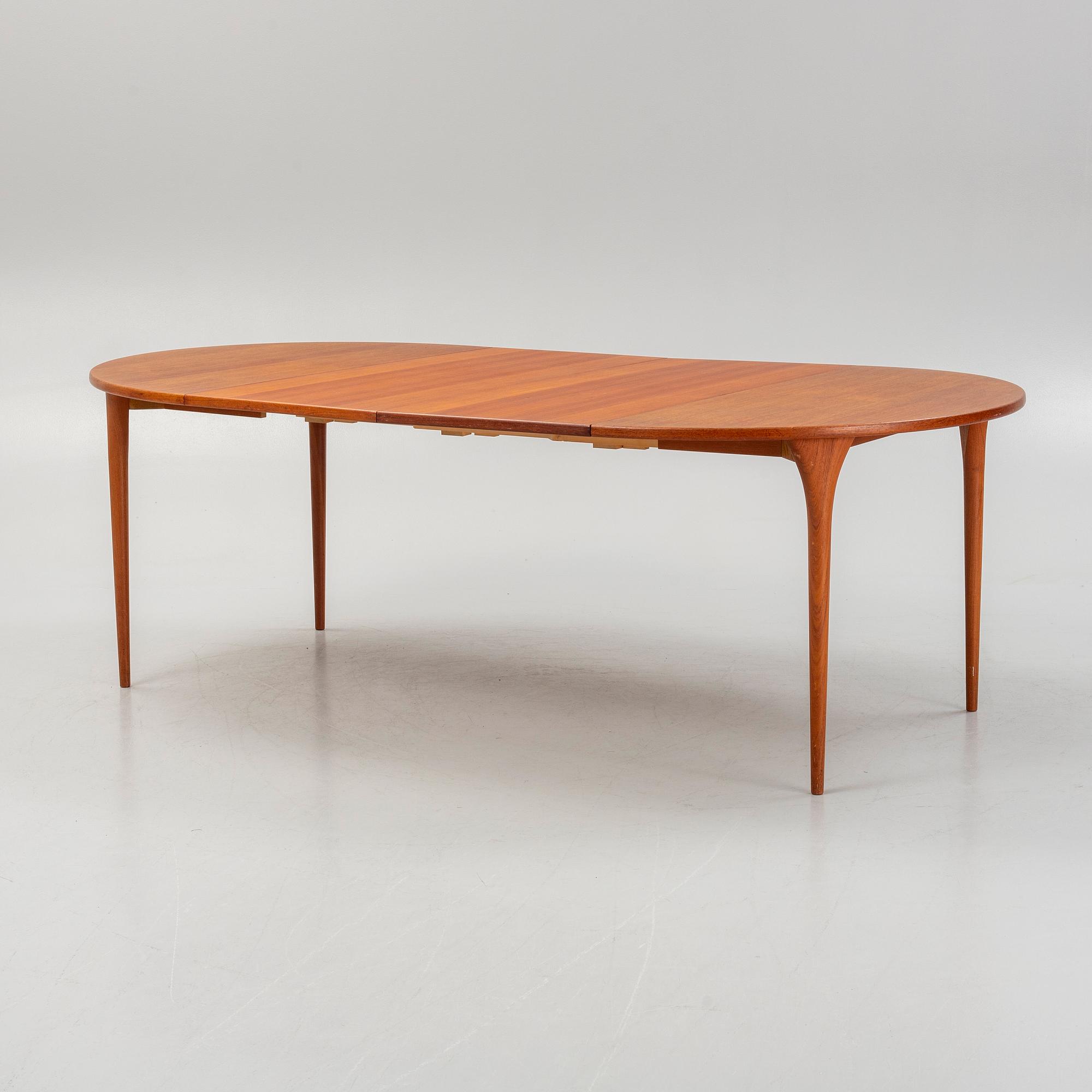 Svante Skogh, Seffle Möbelfabrik, et al. A five-piece dining suite, 1950's/60's.