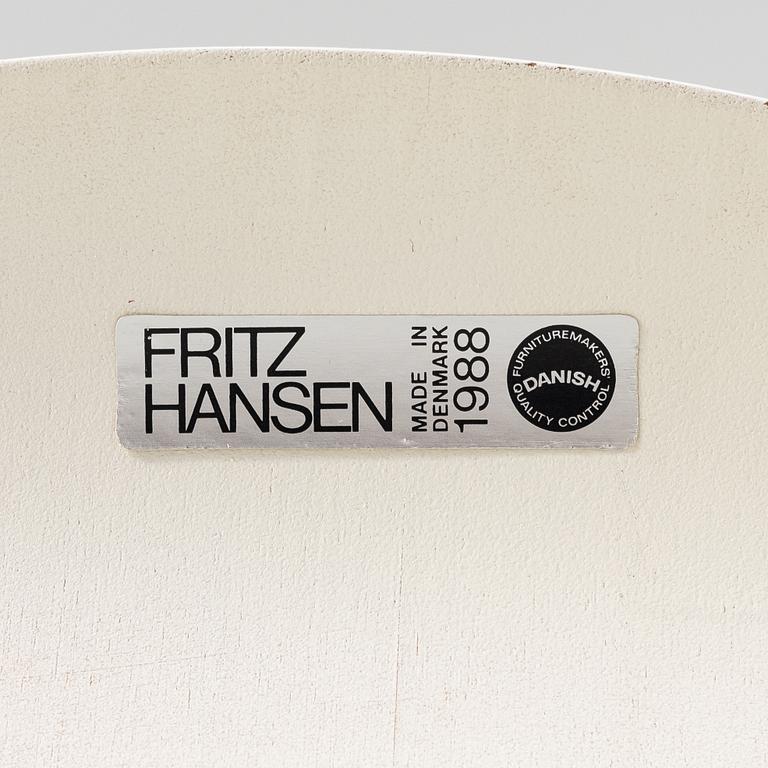 Arne Jacobsen, stolar, 5 st, "Sjuan", Fritz Hansen, Danmark, 1988.