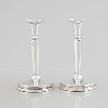 Eric Löfman, ljusstakar, ett par, silver, MGAB, Uppsala, 1974.