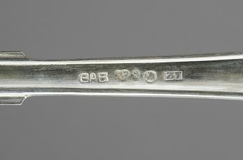 BESTICKSUPPSÄTTNING, 62 delar. Silver. Bl a GAB Stockholm 1925. Tot ca 2760 g.