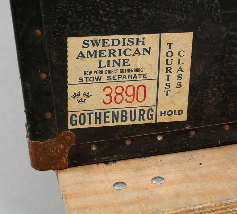 KOFFERT, 1900-talets första hälft.