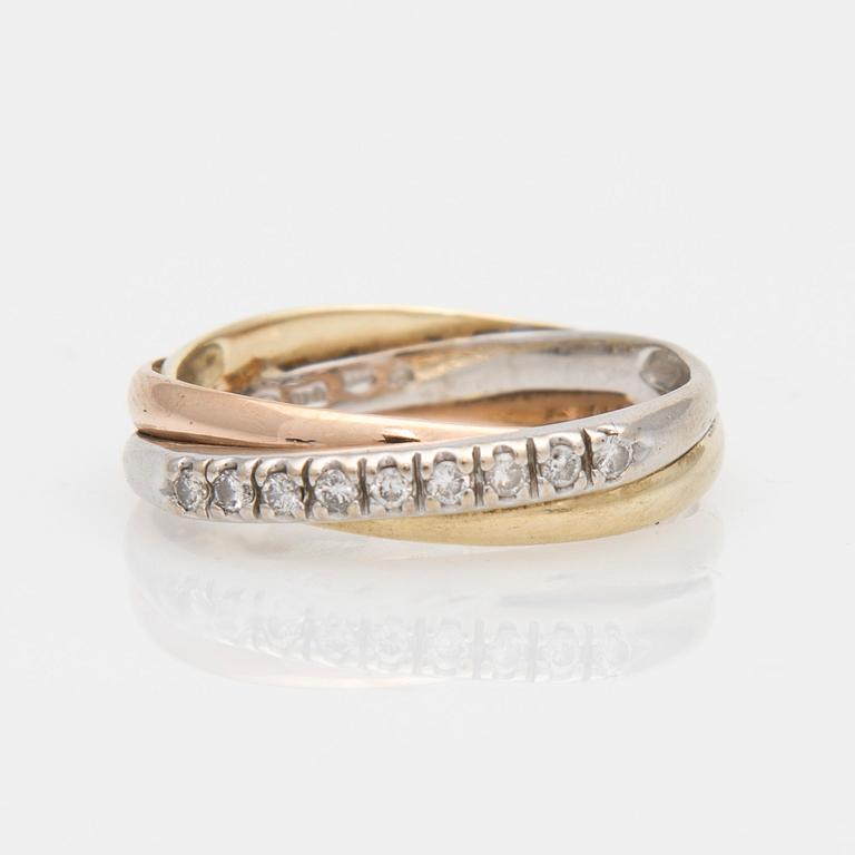 RING, briljantslipade diamanter, 14K guld, vitguld och roséguld. Finsk kontrollstämpel.