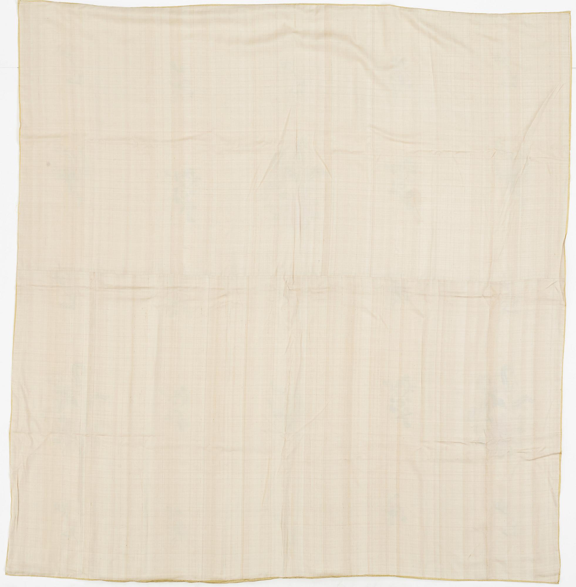A Chinese blanket and a Japanese Kimono, first half of 20th Century.