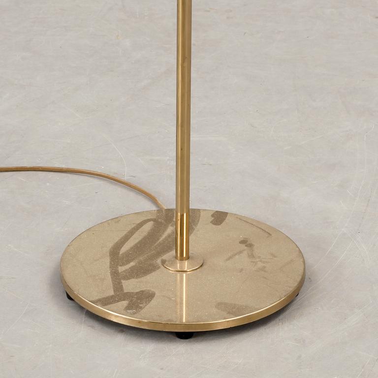 GOLVLAMPA, mässing, 1900-tal.