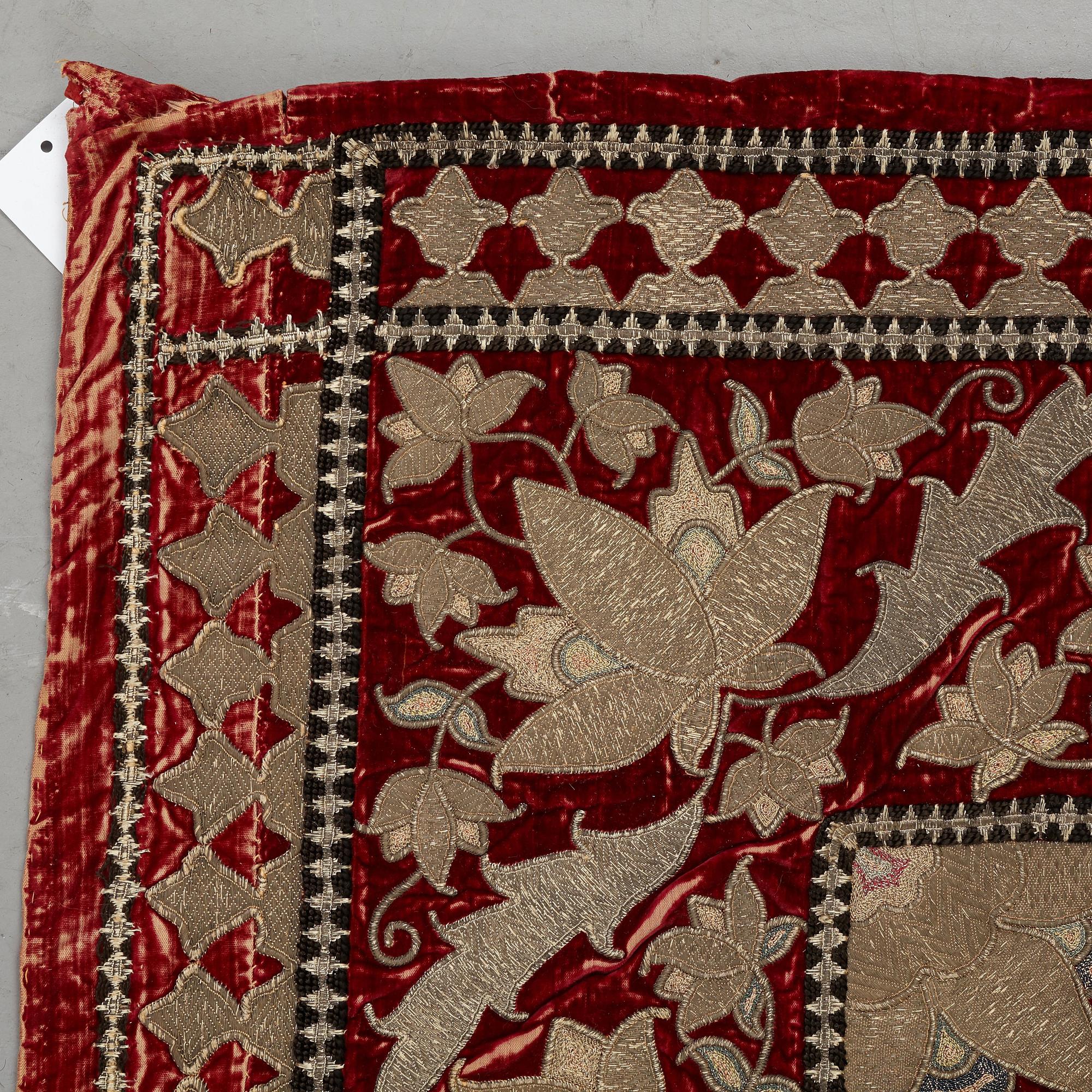 Broderi, antik persisk sammet, ca 150 x 103,5 cm, 1700 - 1800-tal.